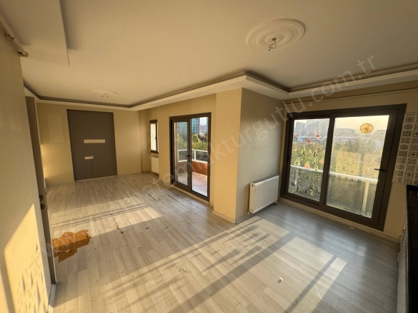 Subaşı Mah. Turgutlu Kiralık Daire |  2+1 Oda | 90M2 Aylık 22.000Tl | 3. Kat | Doğalgaz(Kombi) | 1 Banyo | 1 Yatak Odası Resim-3