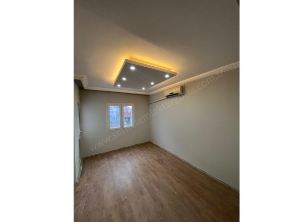 Altay Mah. Turgutlu Satılık Daire |  2+1 Oda | 95M2 1.900.000Tl  Krediye Uygun  | 4. Kat | Doğalgaz(Kombi) | 1 Banyo | 1 Yatak Odası Resim-3