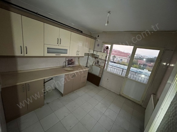 Selvilitepe Mah. Turgutlu Kiralık Daire |  3+1 Oda | 160M2 Aylık 18.000Tl | 3. Kat | Doğalgaz(Kombi) | 1 Banyo | 1 Yatak Odası Resim-1