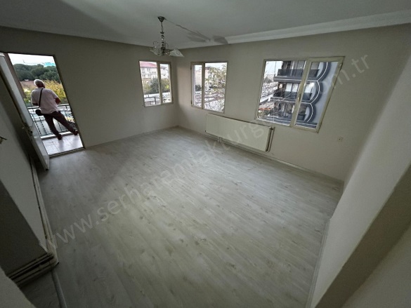 Selvilitepe Mah. Turgutlu Kiralık Daire |  3+1 Oda | 160M2 Aylık 18.000Tl | 3. Kat | Doğalgaz(Kombi) | 1 Banyo | 1 Yatak Odası Resim-2