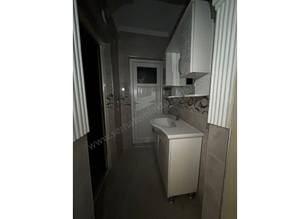 Turgutlar Mah. Turgutlu Kiralık Daire |  3+1 Oda | 120M2 Aylık 13.000Tl | Zemin Kat | Soba | 1 Banyo | 1 Yatak Odası Resim-4