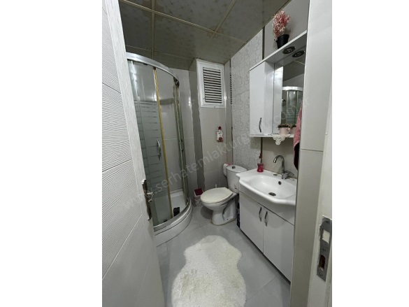 Turgutlar Mah. Turgutlu Satılık Daire |  2+1 Oda | 95M2 2.700.000Tl  Krediye Uygun  | 4. Kat | Klima | 1 Banyo | 1 Yatak Odası Resim-2