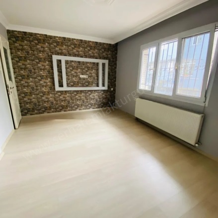 İstiklal Mah. Turgutlu Kiralık Daire |  3+1 Oda | 170M2 Aylık 18.500Tl | 2. Kat | Doğalgaz(Kombi) | 1 Banyo | 1 Yatak Odası Resim-3