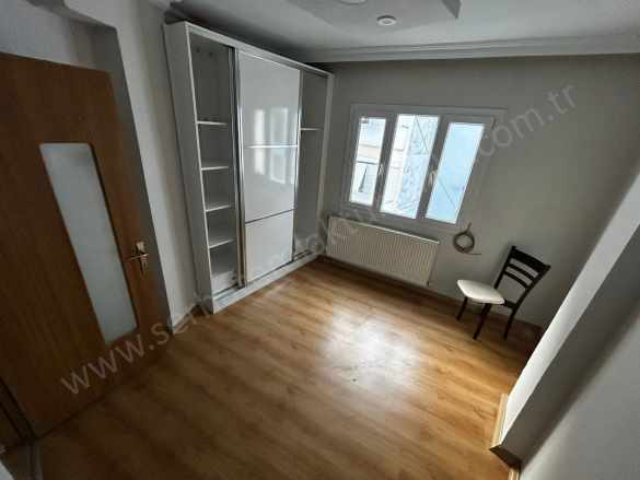 Turgutlu Kiralık Daire Acarlar Mah 2+1Oda 4 Kat 90M2 Doğalgazlı Cam Balkonlu Karpuz Kaldıran Civarı