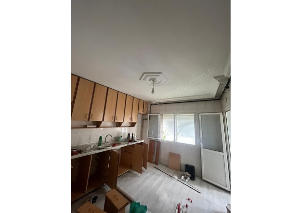 Yılmazlar Mah. Turgutlu Kiralık Daire |  3+1 Oda | 125M2 Aylık 15.000Tl | 4. Kat | Doğalgaz(Kombi) | 1 Banyo | 1 Yatak Odası Resim-1