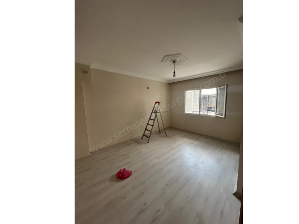 Yılmazlar Mah. Turgutlu Kiralık Daire |  3+1 Oda | 125M2 Aylık 15.000Tl | 4. Kat | Doğalgaz(Kombi) | 1 Banyo | 1 Yatak Odası Resim-4