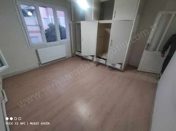 Turgutlu Kiralık Daire Selvilitepe Mah 2+1 Oda 3 Kat Doğalgazlı 105 M² Balkonlu