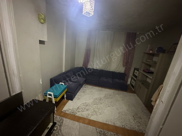 Yılmazlar Mah. Turgutlu Kiralık Daire |  2+1 Oda | 95M2 Aylık 15.000Tl Eşyalı  | 4. Kat | Doğalgaz(Kombi) | 1 Banyo | 1 Yatak Odası Resim-4