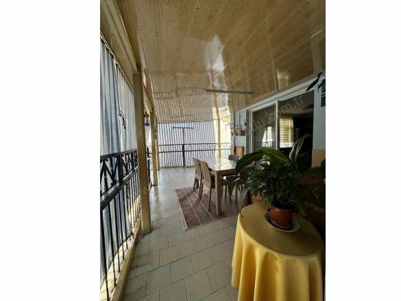 Turgutlu Satılık Daire Acarlar Mah 240M2 3+1 Oda 4 Kat Teraslı Şömineli Doğalgazlı Geniş Ve Temiz