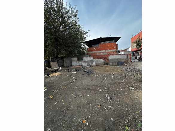 Turgutlu Satılık Arsa 2 Mıntıka 121M2 4Kat imarlı istasyonaltı Mah