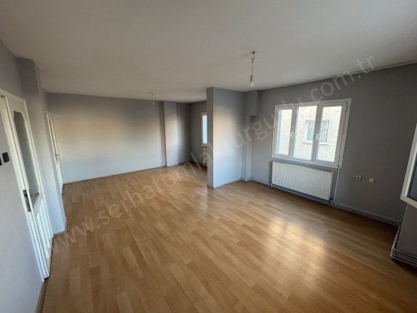 Kurtuluş Mah. Turgutlu Kiralık Daire |  3+1 Oda | 125M2 Aylık 18.500Tl | 2. Kat | Doğalgaz(Kombi) | 1 Banyo | 1 Yatak Odası Resim-4