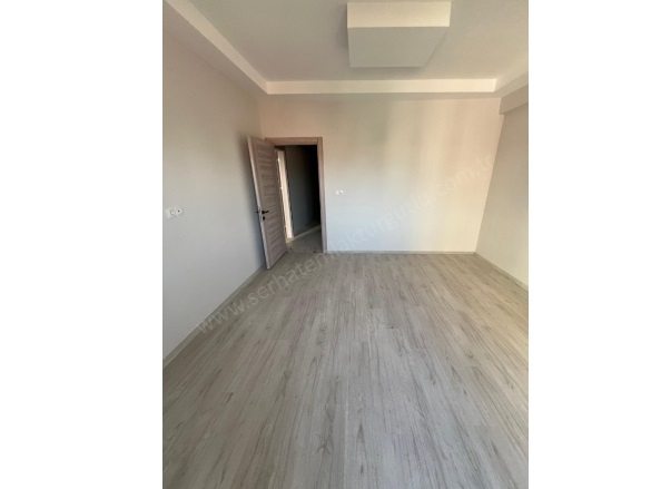 Yiğitler Mah. Turgutlu Satılık Daire |  2+1 Oda | 110M2 2.600.000Tl  Krediye Uygun  | 1. Kat | Doğalgaz(Kombi) | 1 Banyo | 1 Yatak Odası Resim-2