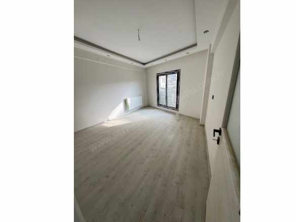 Turgutlu Satılık Daire Ergenekon Mah 120M2 3+1 Oda Yüksek Giriş Asansörlü Doğalgazlı Balkonlu Sıfır