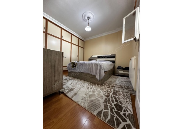 Yedi Eylül Mah. Turgutlu Satılık Daire |  3+1 Oda | 150M2 4.300.000Tl  Krediye Uygun  | 3. Kat | Doğalgaz(Kombi) | 1 Banyo | 1 Yatak Odası Resim-2