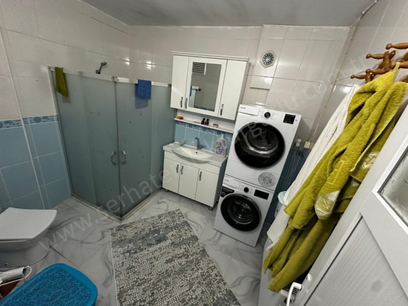 Yedi Eylül Mah. Turgutlu Satılık Daire |  3+1 Oda | 150M2 4.050.000Tl  Krediye Uygun  | 3. Kat | Doğalgaz(Kombi) | 1 Banyo | 1 Yatak Odası Resim-5