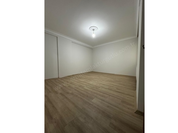 Selvilitepe Mah. Turgutlu Satılık Daire |  3+1 Oda | 120M2 3.750.000Tl  Krediye Uygun  | 3. Kat | Doğalgaz(Kombi) | 1 Banyo | 1 Yatak Odası Resim-1