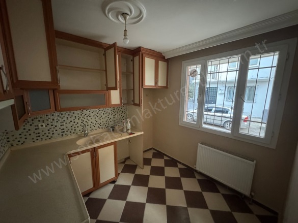 Selvilitepe Mah. Turgutlu Kiralık Daire |  2+1 Oda | 110M2 Aylık 15.000Tl | Zemin Kat | Doğalgaz(Kombi) | 1 Banyo | 1 Yatak Odası Resim-4