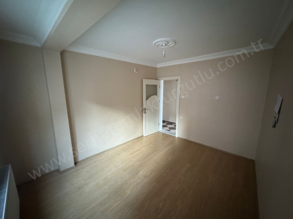 Selvilitepe Mah. Turgutlu Kiralık Daire |  2+1 Oda | 110M2 Aylık 15.000Tl | Zemin Kat | Doğalgaz(Kombi) | 1 Banyo | 1 Yatak Odası Resim-5