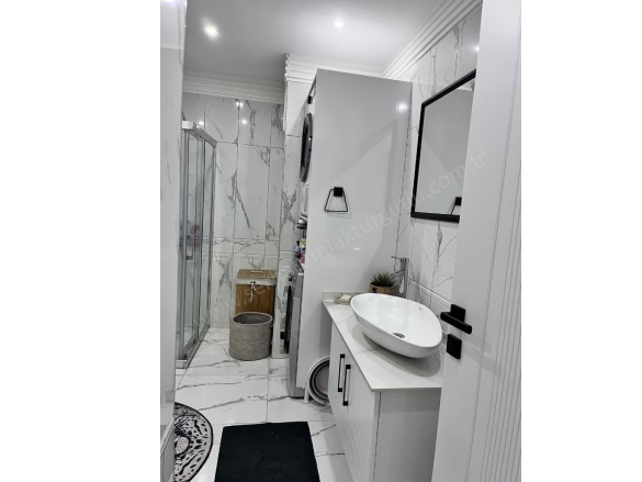 Cumhuriyet Mah. Turgutlu Satılık Daire |  3+1 Oda | 120M2 5.250.000Tl | 1. Kat | Yerden Isıtma | 2 Banyo | 1 Yatak Odası Resim-4