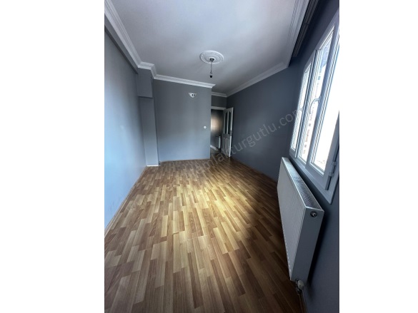 Yedi Eylül Mah. Turgutlu Kiralık Daire |  2+1 Oda | 90M2 Aylık 15.000Tl | 4. Kat | Doğalgaz(Kombi) | 1 Banyo | 1 Yatak Odası Resim-4
