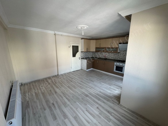 Kurtuluş Mah. Turgutlu Kiralık Daire |  2+1 Oda | 90M2 Aylık 15.000Tl | 2. Kat | Doğalgaz(Kombi) | 1 Banyo | 1 Yatak Odası Resim-5