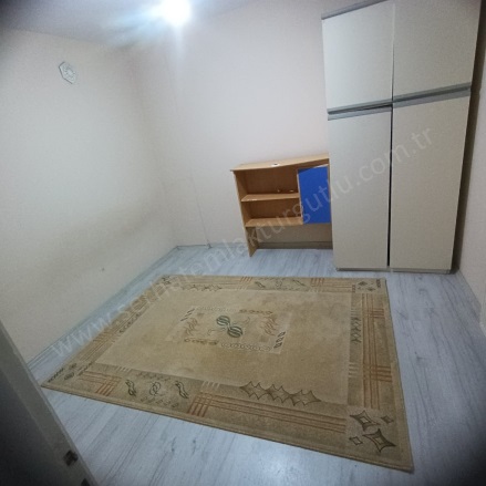 Acarlar Mah. Turgutlu Kiralık Daire |  3+1 Oda | 140M2 Aylık 20.000Tl Eşyalı  | 4. Kat | Doğalgaz(Kombi) | 1 Banyo | 1 Yatak Odası Resim-3