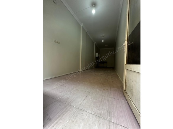 Altay Mah. Turgutlu Kiralık Depo |  1 Oda | 40M2 Aylık 10.000Tl | Zemin Kat Resim-2