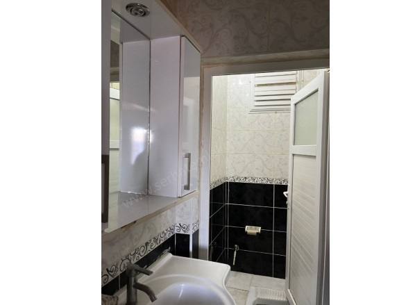 Yiğitler Mah. Turgutlu Satılık Daire |  3+1 Oda | 125M2 2.600.000Tl  Krediye Uygun  | 4. Kat | Doğalgaz(Kombi) | 1 Banyo | 1 Yatak Odası Resim-4