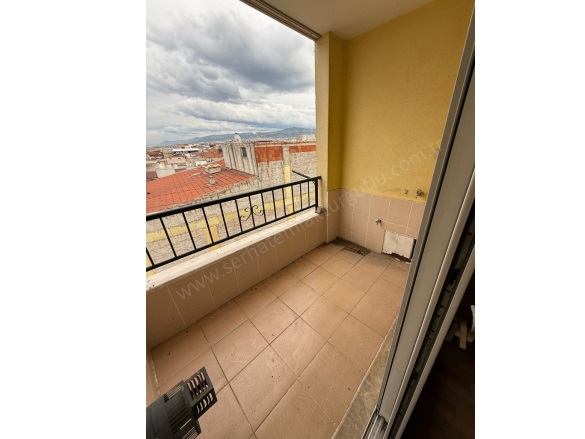 Turan Mah. Turgutlu Satılık Daire |  3+1 Oda | 135M2 3.600.000Tl | 4. Kat | Soba | 1 Banyo | 1 Yatak Odası Resim-5