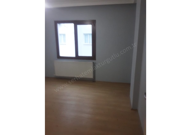 İstiklal Mah. Turgutlu Satılık Daire |  2+1 Oda | 95M2 17.000Tl | 3. Kat | Doğalgaz(Kombi) | 1 Banyo | 1 Yatak Odası Resim-3