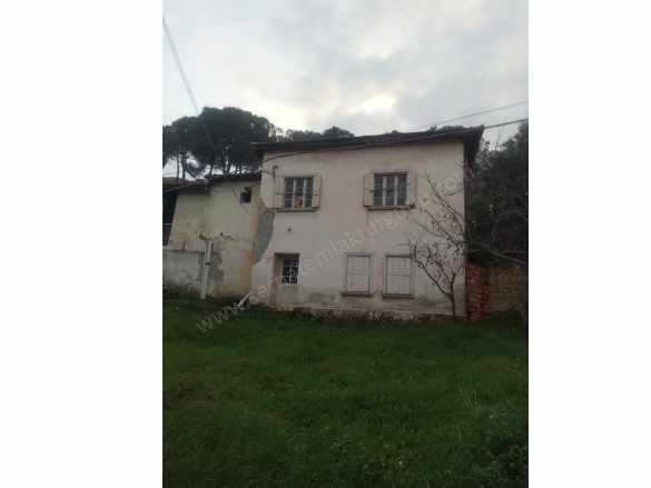 Çepnidere Mah Satılık Müstakil Ev 380M2 Arsa içinde 2 Katlı Ve 15 Ağaç Zeytin Ağacı Vardır 2+1 Turgutlu