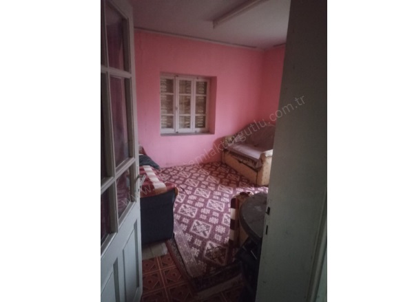 Çepnidere Mah. Turgutlu Satılık Müstakil Ev |  2+1 Oda | 380M2 2.350.000Tl | Müstakil | Soba | 1 Banyo | 1 Yatak Odası Resim-5