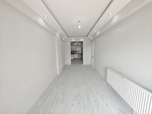 Albayrak Mah. Turgutlu Satılık Daire |  3+1 Oda | 120M2 3.250.000Tl  Krediye Uygun  | 4. Kat | Doğalgaz(Kombi) | 1 Banyo | 1 Yatak Odası Resim-4