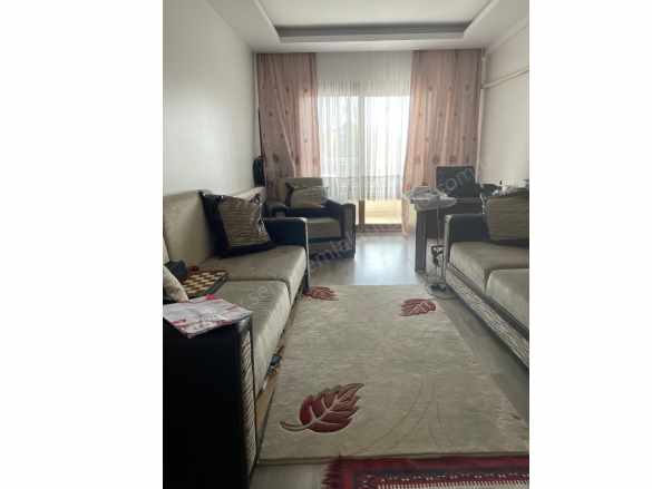 Turgutlu Satılık Daire Subaşı Mah 3 Ara Kat 3+1 Oda 125M2 Doğalgazlı Balkonlu Cadde Üzeri 15 Yıllık