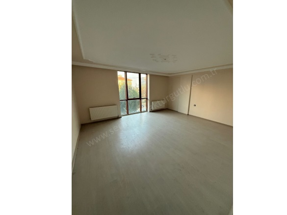 Ergenekon Mah. Turgutlu Kiralık Daire |  3+1 Oda | 150M2 Aylık 30.000Tl | 1. Kat | Doğalgaz(Kombi) | 1 Banyo | 1 Yatak Odası Resim-3