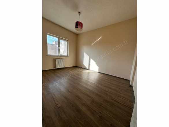 Turgutlu Kiralık Daire Şehitler Mah Toki Evleri 96M2 2+1 Oda 6 Son Kat Asansörlü Doğalgazlı