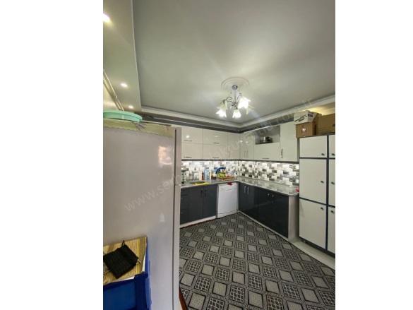 Özyurt Mah. Turgutlu Satılık Daire |  3+1 Oda | 135M2 3.600.000Tl  Krediye Uygun  | 2. Kat | Doğalgaz(Kombi) | 1 Banyo | 1 Yatak Odası Resim-3