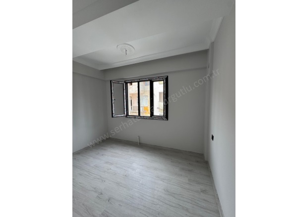 Subaşı Mah. Turgutlu Satılık Daire |  3+1 Oda | 135M2 4.750.000Tl  Krediye Uygun  | 2. Kat | Klima | 1 Banyo | 1 Yatak Odası Resim-5