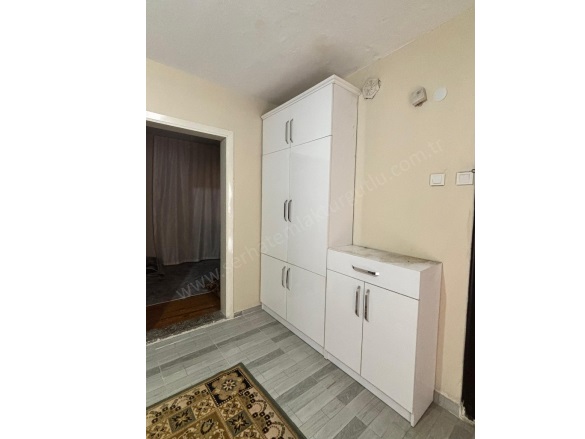 Yedi Eylül Mah. Turgutlu Satılık Daire |  2+1 Oda | 130M2 2.750.000Tl | 2. Kat | Doğalgaz(Kombi) | 1 Banyo | 1 Yatak Odası Resim-1