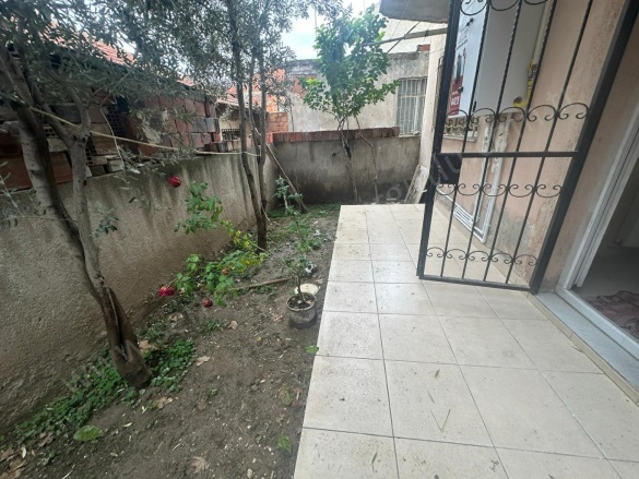 Mustafa Kemal Mah. Turgutlu Kiralık Daire |  2+1 Oda | 120M2 Aylık 14.000Tl  Krediye Uygun  | 1. Kat | Doğalgaz(Kombi) | 1 Banyo | 1 Yatak Odası Resim-4