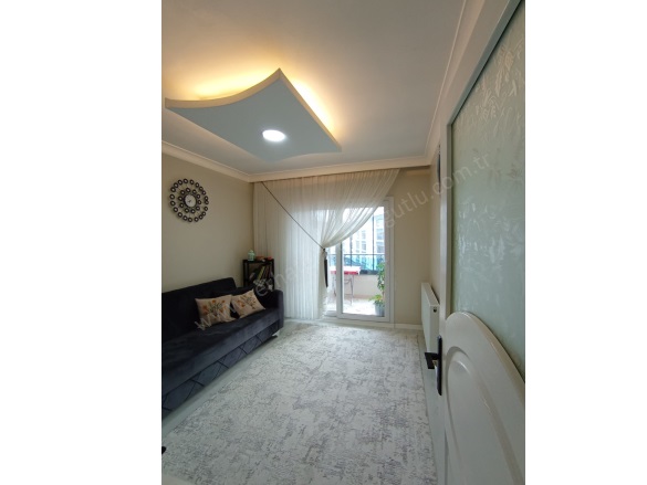 Yıldırım Mah. Turgutlu Satılık Daire |  3+1 Oda | 140M2 3.600.000Tl | 3. Kat | Doğalgaz(Kombi) | 1 Banyo | 1 Yatak Odası Resim-1