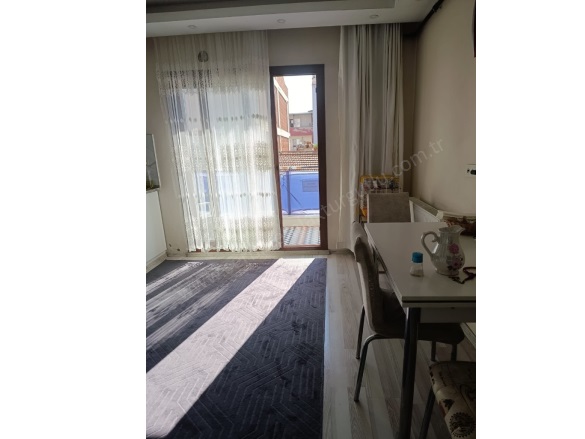 Yedi Eylül Mah. Turgutlu Satılık Daire |  3+1 Oda | 130M2 3.500.000Tl  Krediye Uygun  | 2. Kat | Doğalgaz(Kombi) | 1 Banyo | 1 Yatak Odası Resim-2