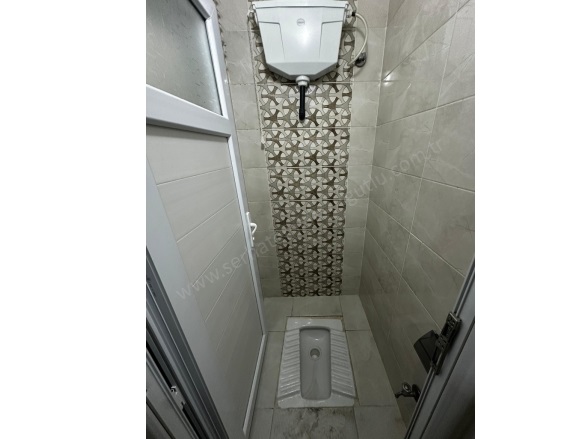 Yiğitler Mah. Turgutlu Satılık Daire |  3+1 Oda | 120M2 3.600.000Tl  Krediye Uygun  | Yüksek Giriş | Doğalgaz(Kombi) | 1 Banyo | 1 Yatak Odası Resim-3