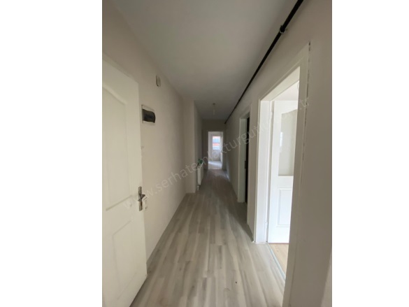 Albayrak Mah. Turgutlu Kiralık Daire |  3+1 Oda | 75M2 Aylık 16.500Tl | 1. Kat | Doğalgaz(Kombi) | 1 Banyo | 1 Yatak Odası Resim-4