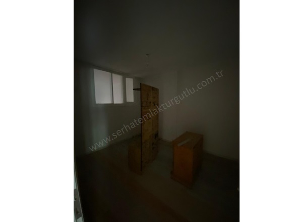 Selvilitepe Mah. Turgutlu Kiralık Daire |  3+1 Oda | 120M2 Aylık 14.000Tl | Zemin Kat | Doğalgaz(Kombi) | 1 Banyo | 1 Yatak Odası Resim-5