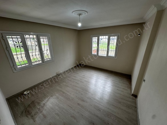 Mustafa Kemal Mah. Turgutlu Satılık Daire |  3+1 Oda | 150M2 2.900.000Tl  Krediye Uygun  | Yüksek Giriş | Soba | 1 Banyo | 1 Yatak Odası Resim-3