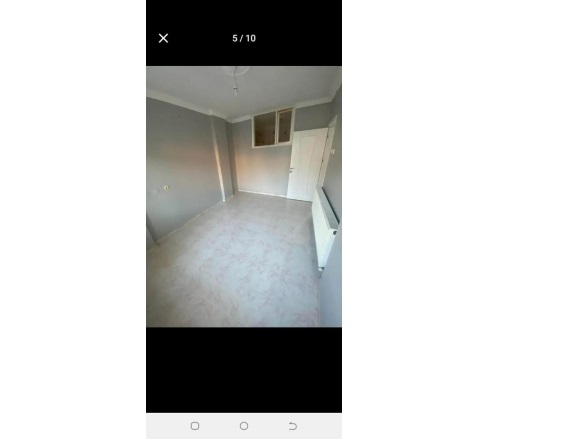 Cumhuriyet Mah. Turgutlu Satılık Daire |  3+1 Oda | 105M2 2.500.000Tl  Krediye Uygun  | 4. Kat | Doğalgaz(Kombi) | 1 Banyo | 1 Yatak Odası Resim-1