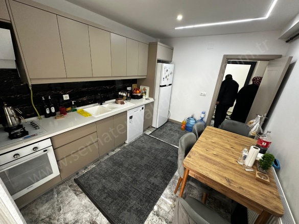 Mustafa Kemal Mah. Turgutlu Satılık Daire |  3+1 Oda | 110M2 3.500.000Tl  Krediye Uygun  | 3. Kat | Doğalgaz(Kombi) | 1 Banyo | 1 Yatak Odası Resim-5