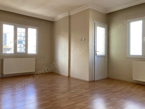 Selvilitepe Mah. Turgutlu Kiralık Daire |  4+1 Oda | 150M2 Aylık 22.500Tl | 2. Kat | Doğalgaz(Kombi) | 1 Banyo | 1 Yatak Odası Resim-3