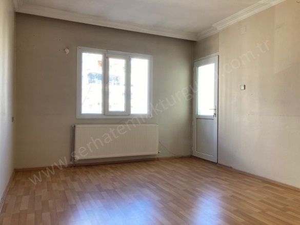 Selvilitepe Mah. Turgutlu Kiralık Daire |  4+1 Oda | 150M2 Aylık 22.500Tl | 2. Kat | Doğalgaz(Kombi) | 1 Banyo | 1 Yatak Odası Resim-4